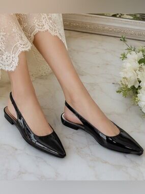 🌹 Perry Ellis 🌹 Patent Leather Flat Pumps 8AA